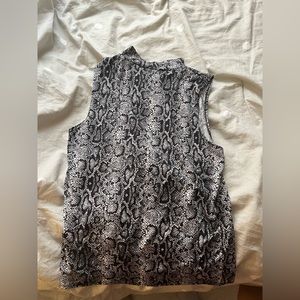 Snakeskin pattern tank top